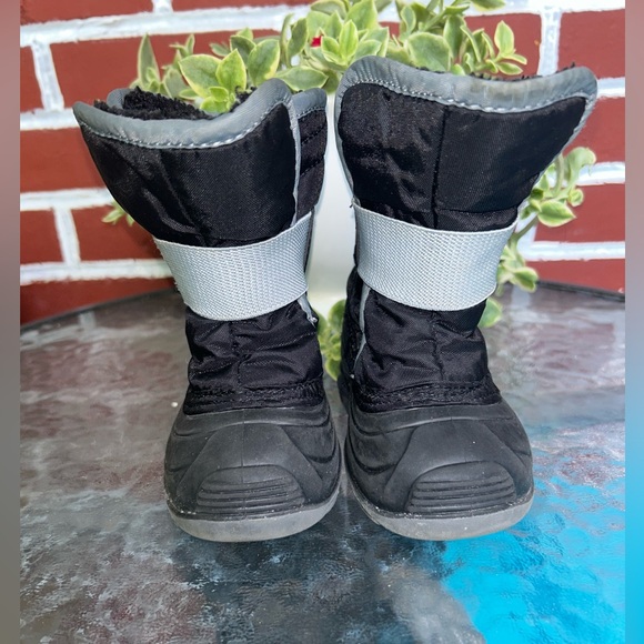 Kamik | black snowbug winter boots | size 6 - Picture 3 of 11
